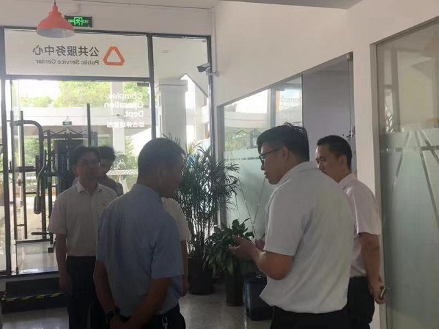 浙江省生产力促进中心主任刘文献一行来平湖调研